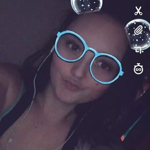 Meet your Posher, Lorey